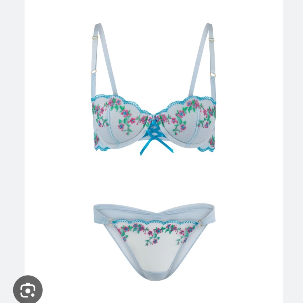 34A Push Up bra